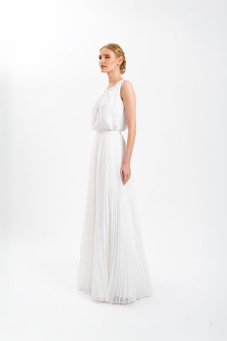 Shadow-Trim White Skirt Abaya side 1